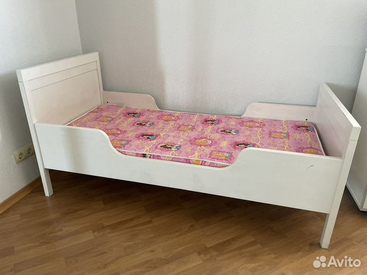 Кровать IKEA с матрасом