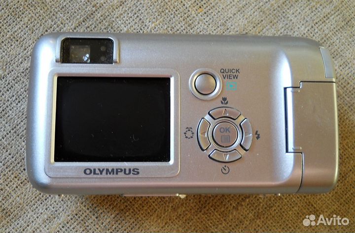 Компактная цифровая камера Olympus Camedia C-460