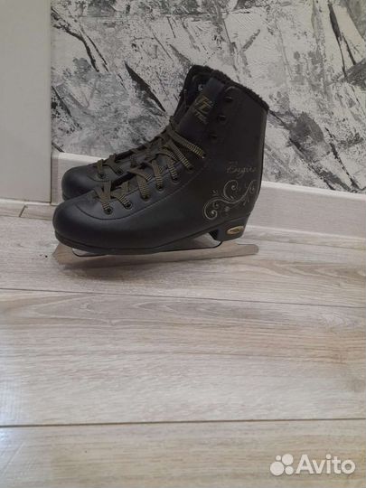 Коньки фигурные