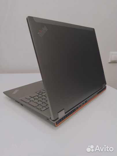 Lenovo Thinkpad P16 gen.2: 13950HX, RTX 4000, 4K