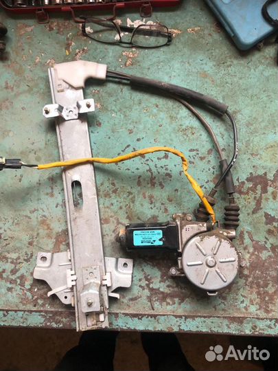 Стеклоподъемник Kia spectra задний левый