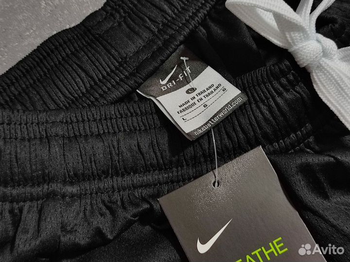 Шорты nike черные