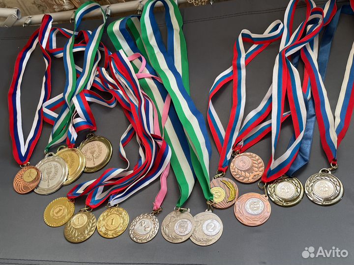 Медали