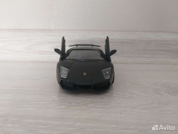 Модель автомобиля Lamborghini Murcielago