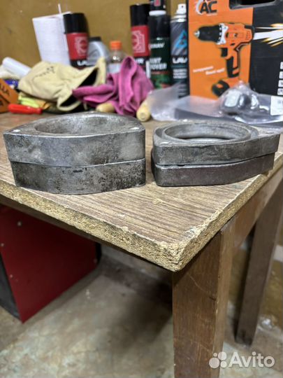 Проставки под стойки