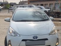 Toyota Aqua 1.5 CVT, 2013, 89 000 км, с пробегом, цена 860 000 руб.