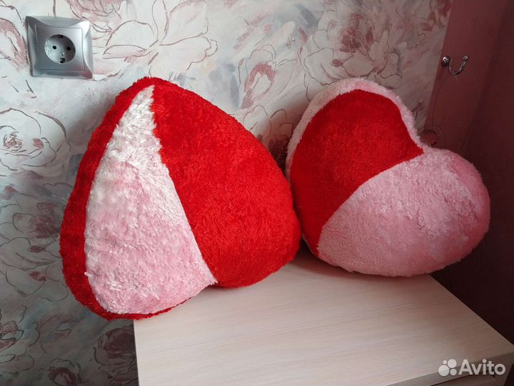 Подушки плюшевые
