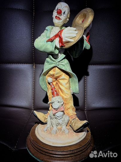 Статуэтка Клоун с обезьянкой Leonardo Англия
