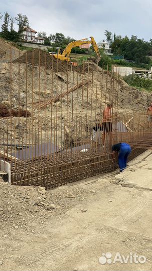 Бригада строителей