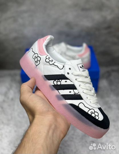 Кроссовки Adidas Samba x Hello Kitty женские