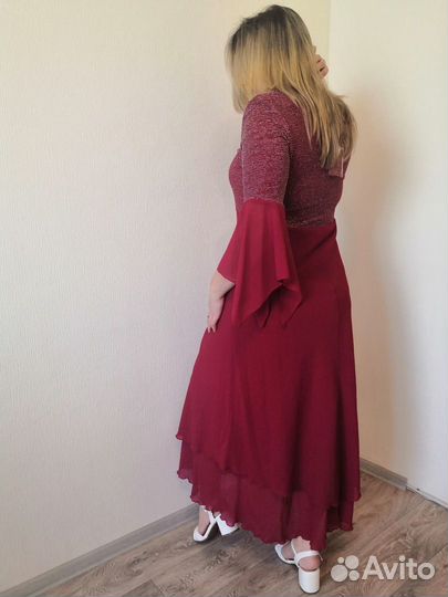 Платье новое, 50 р