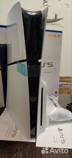 Игровая приставка Sony PlayStation 5 с дисководом