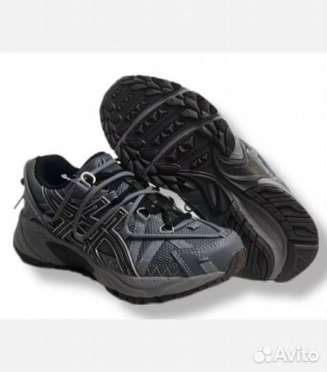 Кроссовки asics