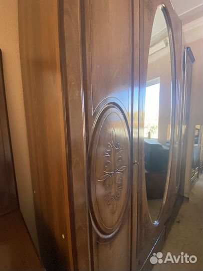 Спальный гарнитур бу