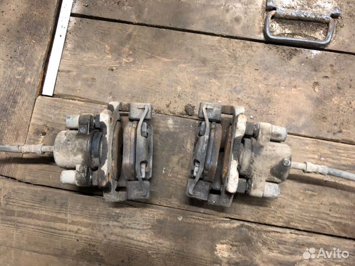 BMW E39 суппорт (Задний )