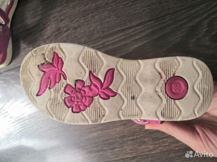 Сандалии для девочки