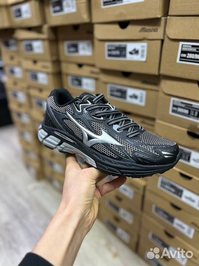 Мужские кроссовки mizuno