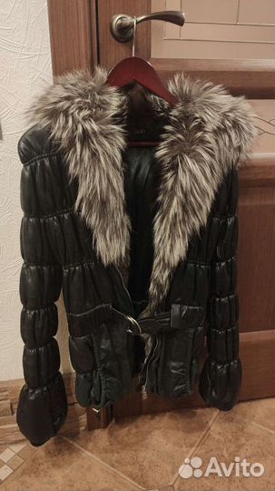 Пуховик женский