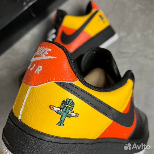 Кроссовки женские Nike Air Force 1