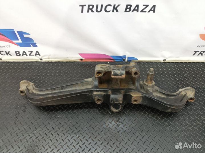 81436300202 Кронштейн пневморессоры правый