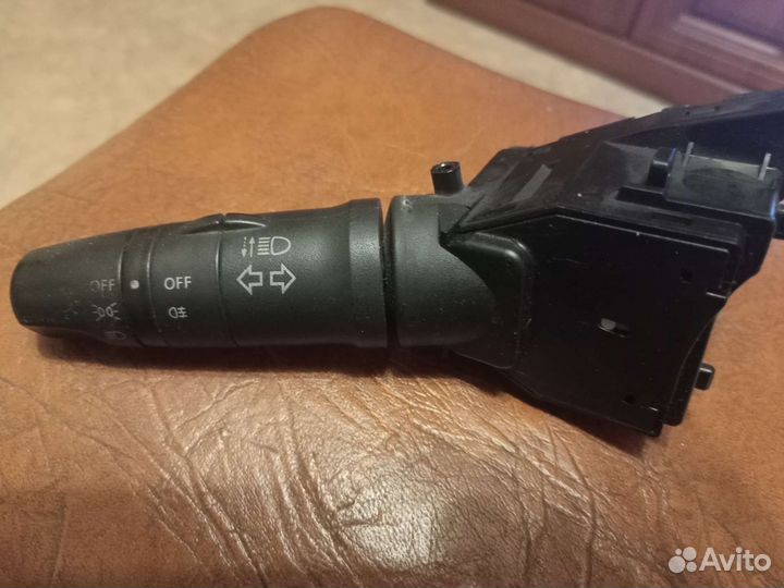 Подрулевой переключатель на Ниссан Альмера н 16