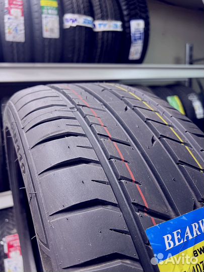 Bearway BW118 245/40 R19 и 275/35 R19 125T