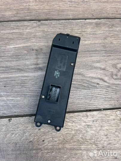 Блок управления стеклоподъемниками Geely Mk MK