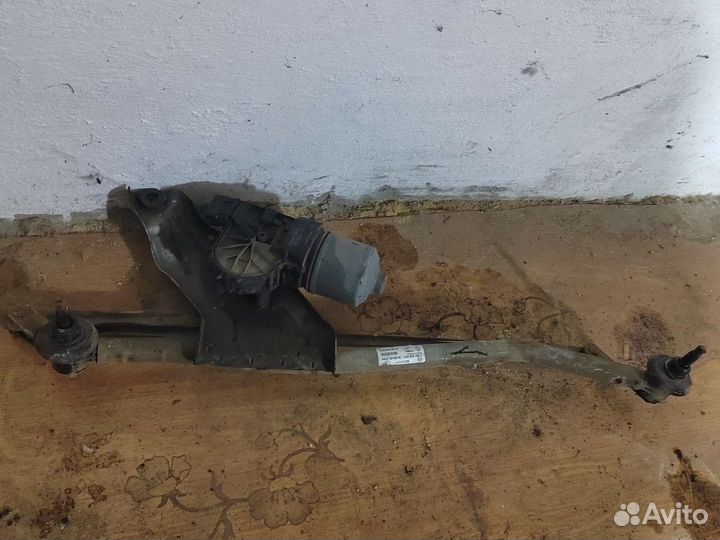 Трапеция дворников с моторчиком рено Логан