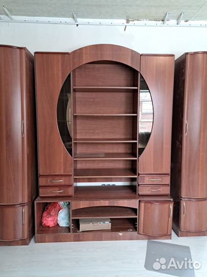 Стенка в гостиную