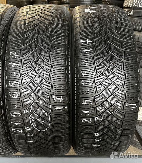 Pirelli Ice Zero 215/65 R17