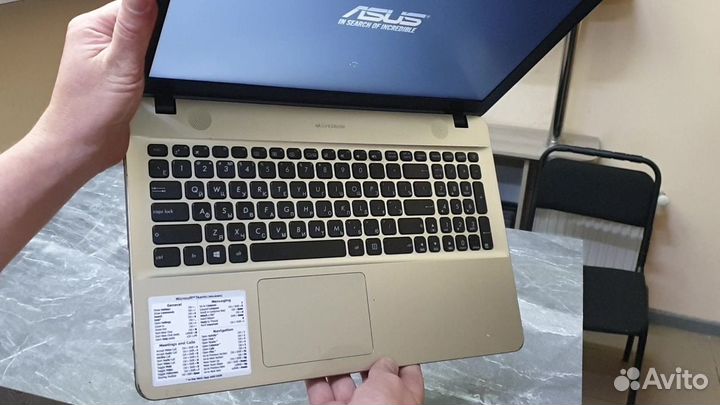 Ноутбук Asus (проц Intel Core i5, SSD 500 Гб )