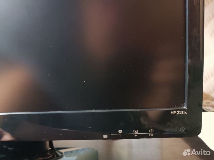 Монитор HP 2211x