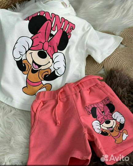 Костюм zara для девочки 104