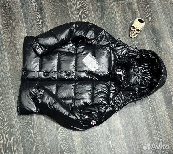 Зимние куртки Moncler