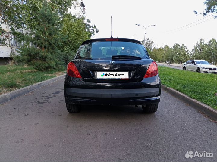 Peugeot 207 1.4 МТ, 2009, 282 000 км