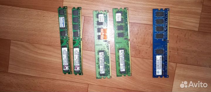Оперативная память ddr2 1шт
