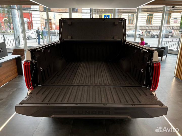 4-Х секционная крышка на Toyota Tundra