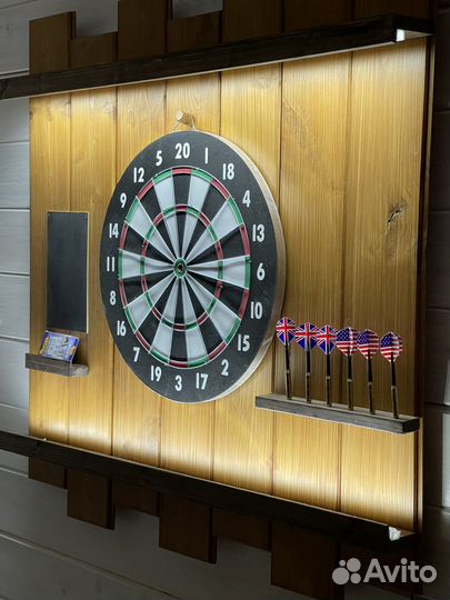Дартс кабинет с мишенью