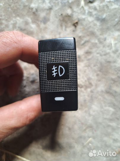 Кнопка противотуманки Kia Shuma