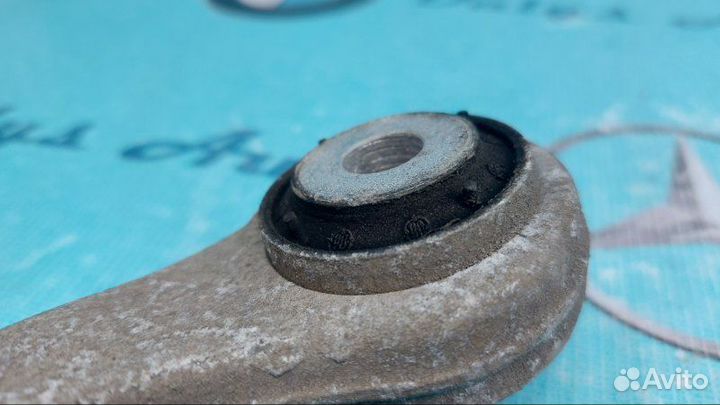 Рычаг задний верхний задний левый Mercedes-Benz