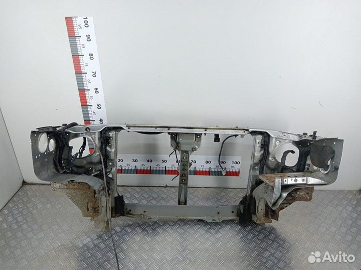 Панель передняя (телевизор) Nissan Navara (D22)