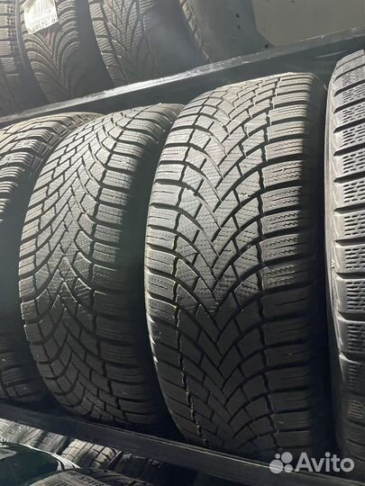 Bridgestone Blizzak LM-001 215/50 R17 95V