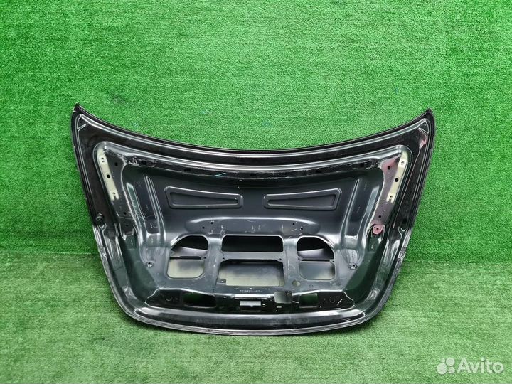 Крышка багажника Mercedes-Benz E-Class