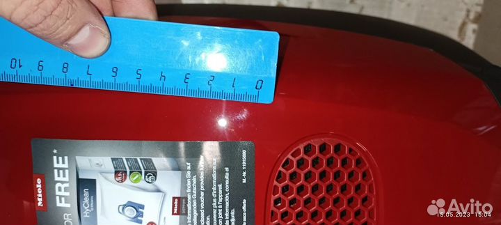 Пылесос Miele Classic C1 PowerLine autumn red (91)