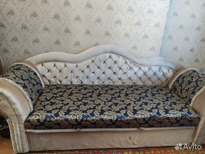 Диван прямой с раздвижным механизмом