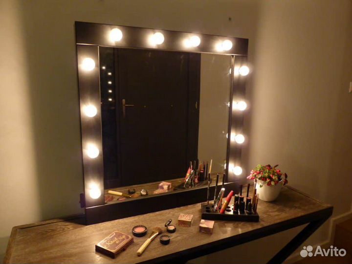 Зеркало гримёрное