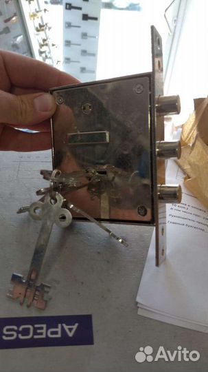 Вскрытие,взлом замков,дверей,замена,ремонт замков