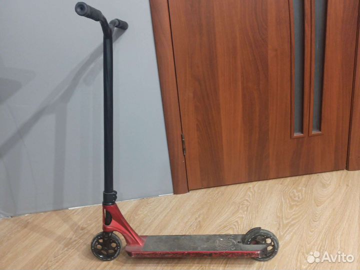 Трюковой самокат