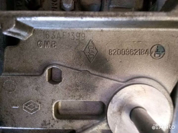 Помпа на renault logan