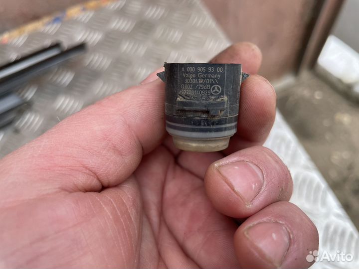 Датчик парковки Mercedes A0009059300